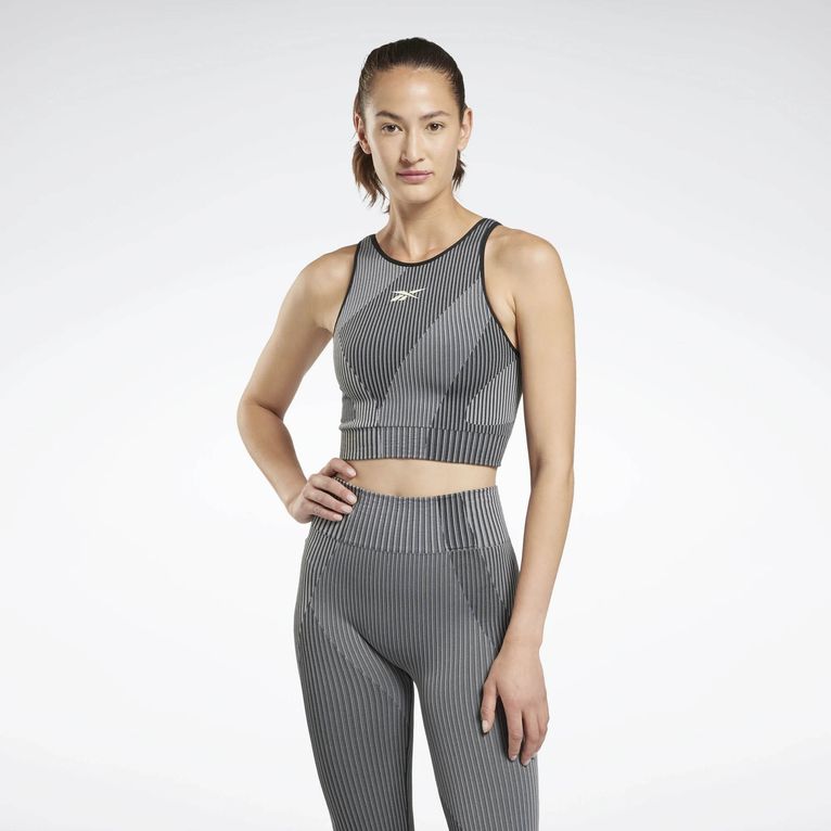 Top United By Fitness Myoknit Seamless